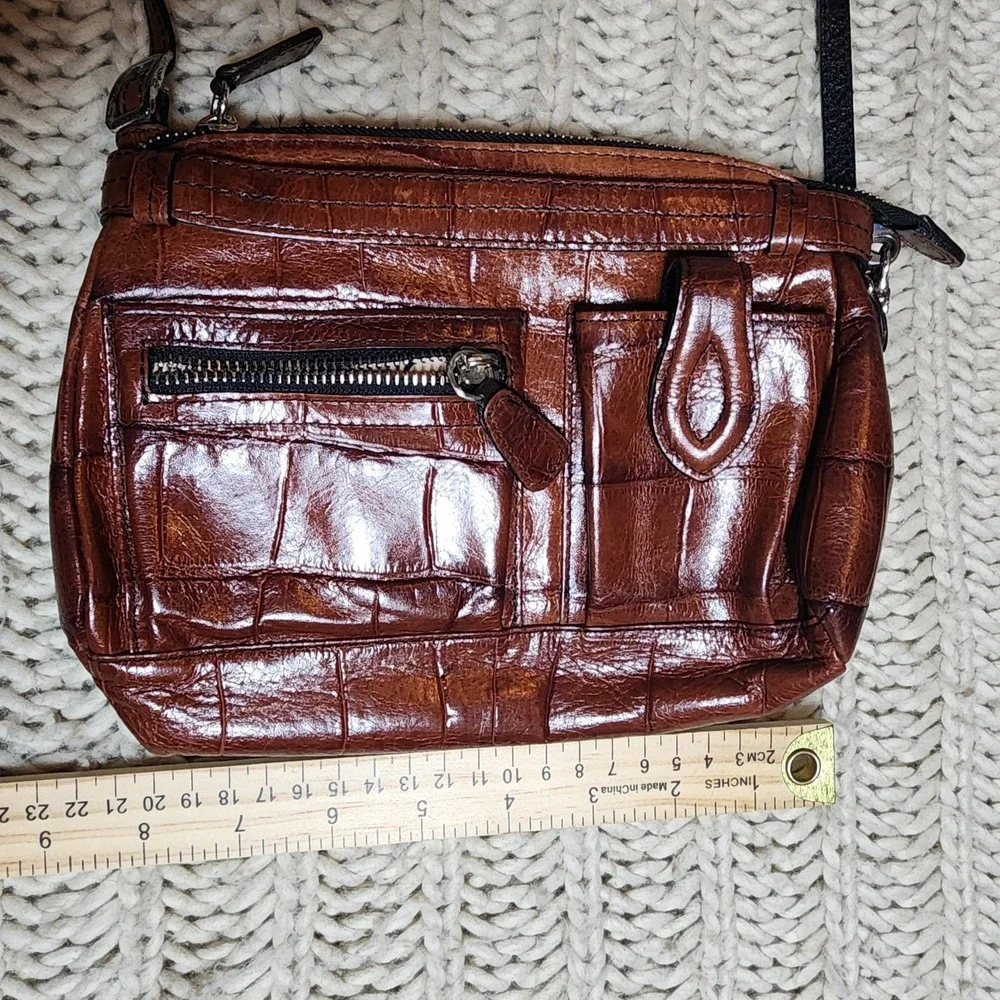 BRIGHTON  All-In-One Crossbody Shoulder Bag Alligator Embossed Chocolate Leather